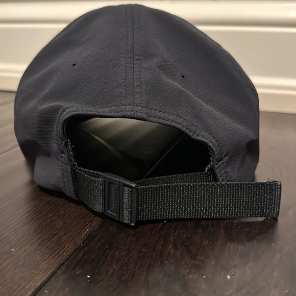 Lululemon navy blue Men’s Days shade ball Cap hat - Picture 4 of 5